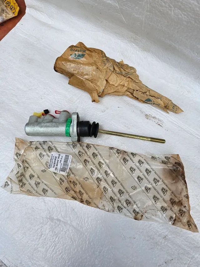 JCB retroescavadeira cilindro mestre freio novo 15920402