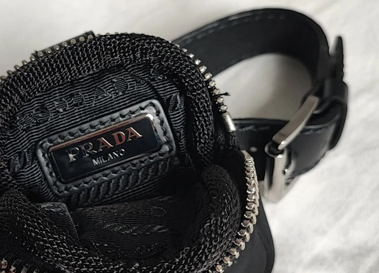 Mini Nécessaire Prada - Foto 4