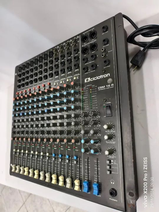 Mesa Ciclotron Csm 16r 3 Auxiliares E Saída Balanceada!! - Foto 3