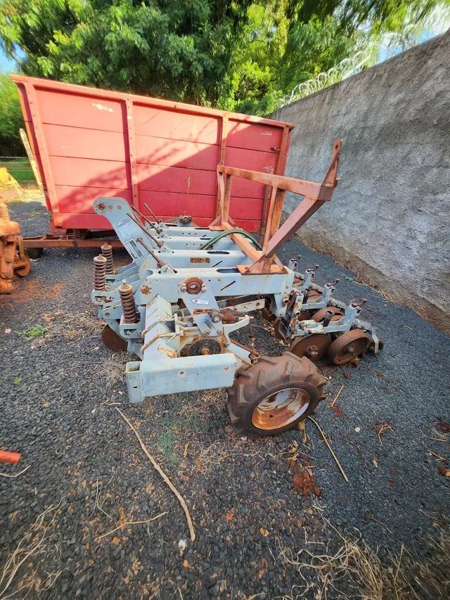 Plantadeira Valtra MASSEY FERGUSON 