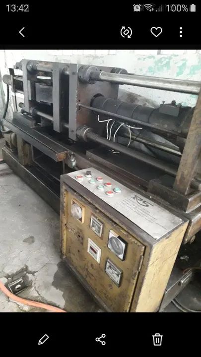 Máquina injetora de plástico automática R$7.900