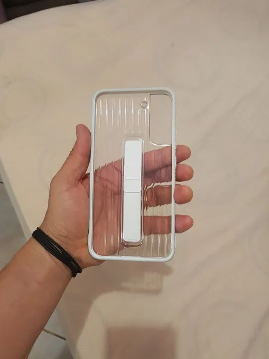 Capa do S22 Plus ORIGINAL da Samsung (Troco por carregador Samsung de 45W novo) - Foto 4