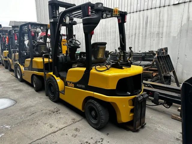 Empilhadeira Combustão Yale GLP60VX - Foto 2