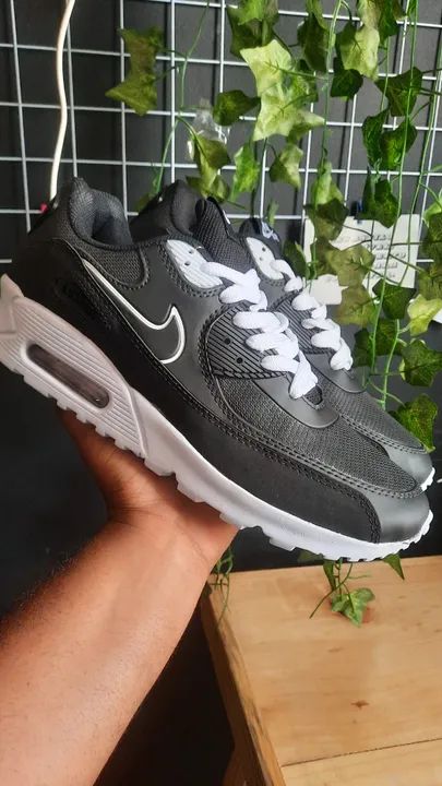 Tênis NIKE AIR MAX 90 PRETO/BRANCO (Nº 34 AO 43) - A PRONTA ENTREGA