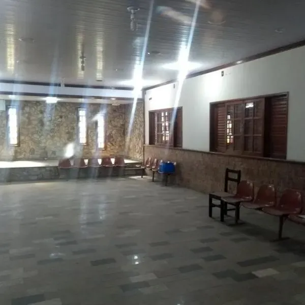 Sala Comercial para Venda em Araruama, Centro, 1 dormitório, 2 banheiros