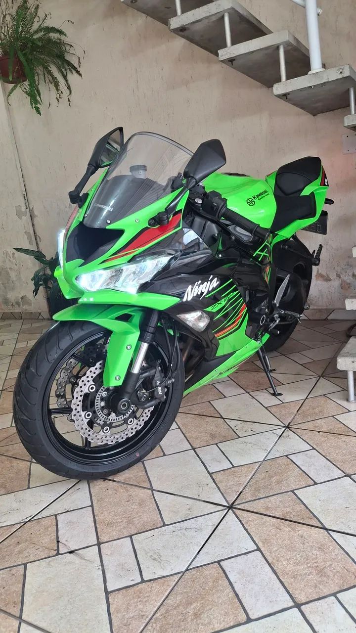 松　 Kawasaki Zx-6r 636cc 2023 - 1450083784 | OLX