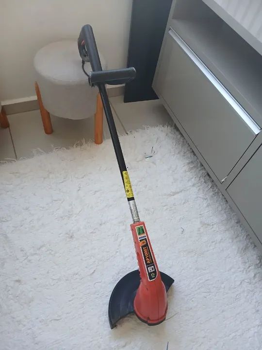 Máquina de cortar grama