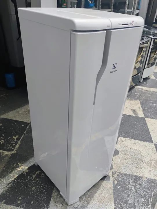 Geladeira semi nova  - Foto 2