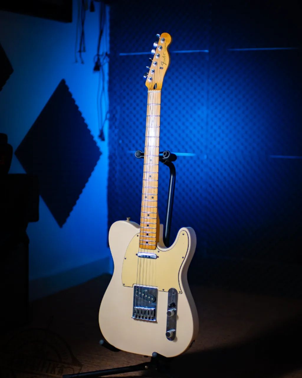 guitarra fender standard telecaster