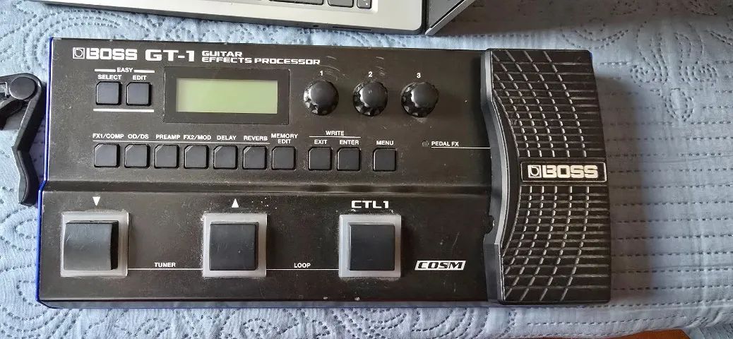 Pedaleira Boss GT1 em ótimo estado - Foto 2