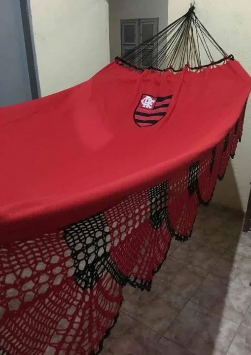 Rede de descanso varanda em crochê ou tecido.