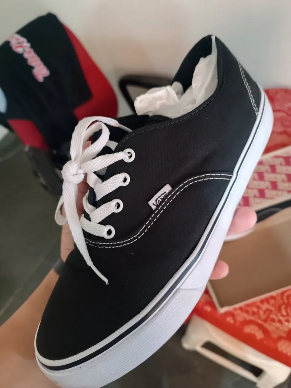 Tênis Vans Preto - Autêntico e Estiloso