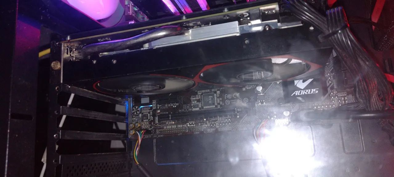 GTX 1660 SUPER 6GB - Foto 2