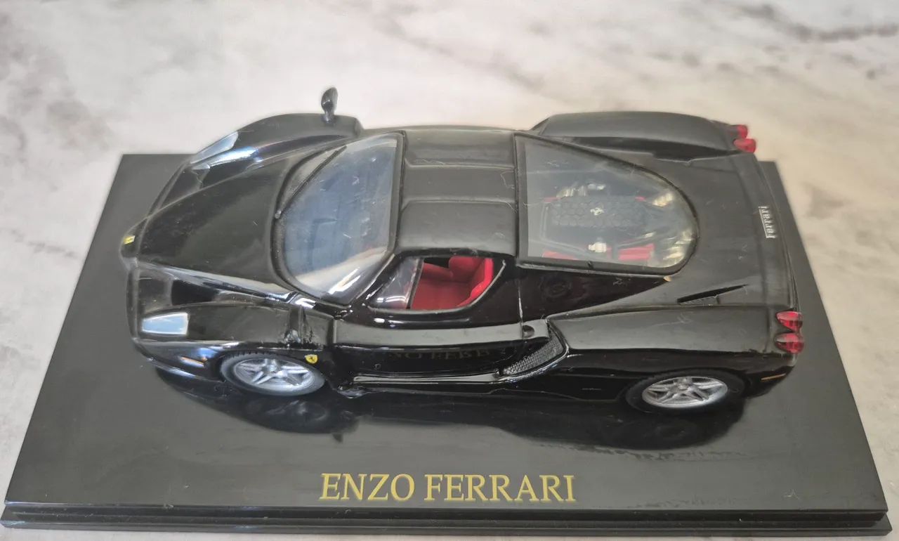 Miniatura Ferrari Enzo 1:43 da coleção Eagle Mossa