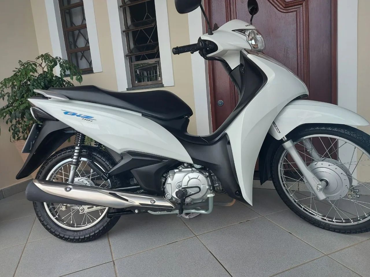 Honda Biz 110i - Ano 2020 - 12.000km - Foto 6