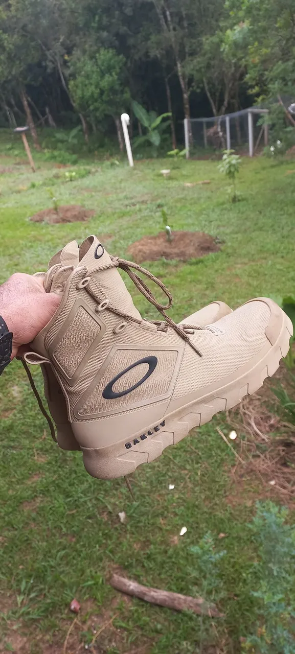Bota Oakley High 1  Impermeável
