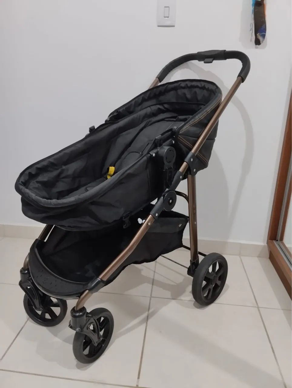 Carrinho de Bebê - Leve e prático - Foto 2