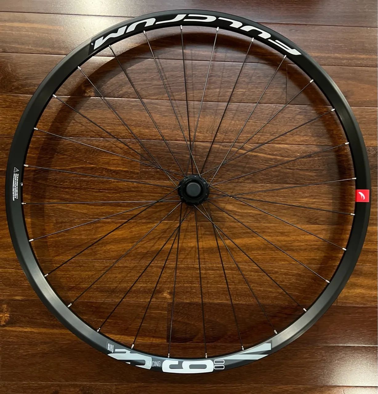 RODA DIANTEIRA RACING 900 DB FULCRUM