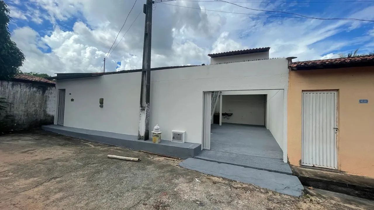 Casa  Duplex em rua Privada - Avenida NS Vitória / Alto do Turú