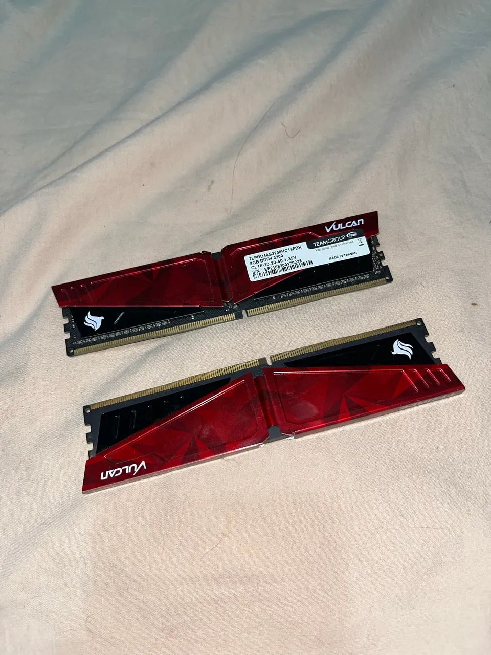 8GB DDR4 RAM memory64374419589378121