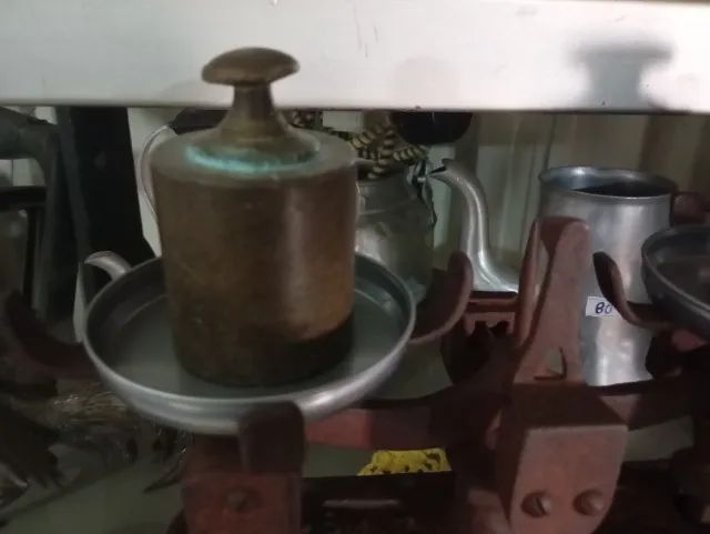 balança antiga pequena 1 kilo  barzon  - Foto 2