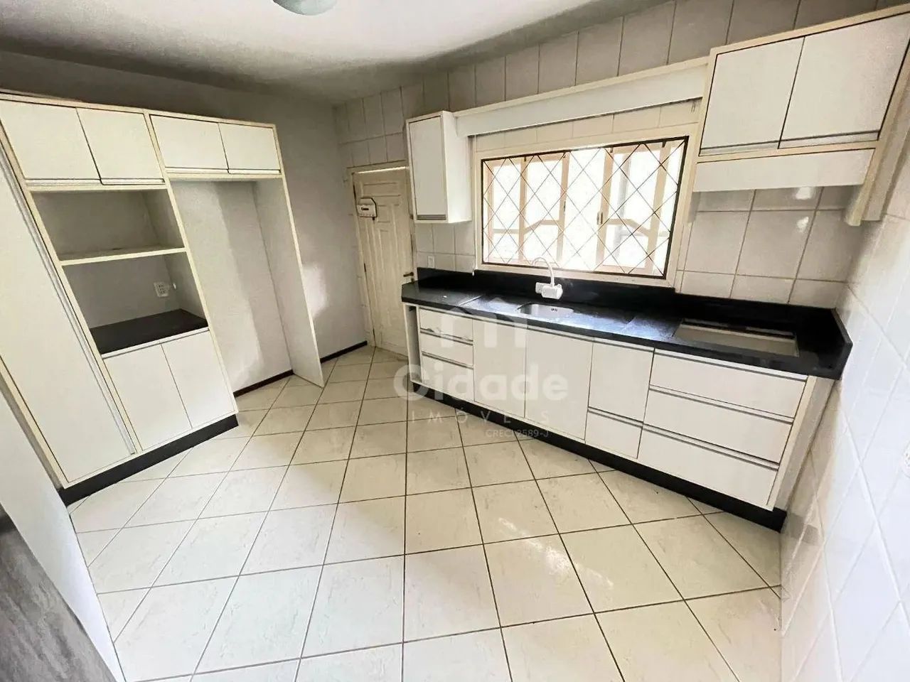 Casa com 3 dormitórios para alugar, 155 m² por R$ 3.100,00/mês - Barra do Rio Cerro - Jara - Foto 5