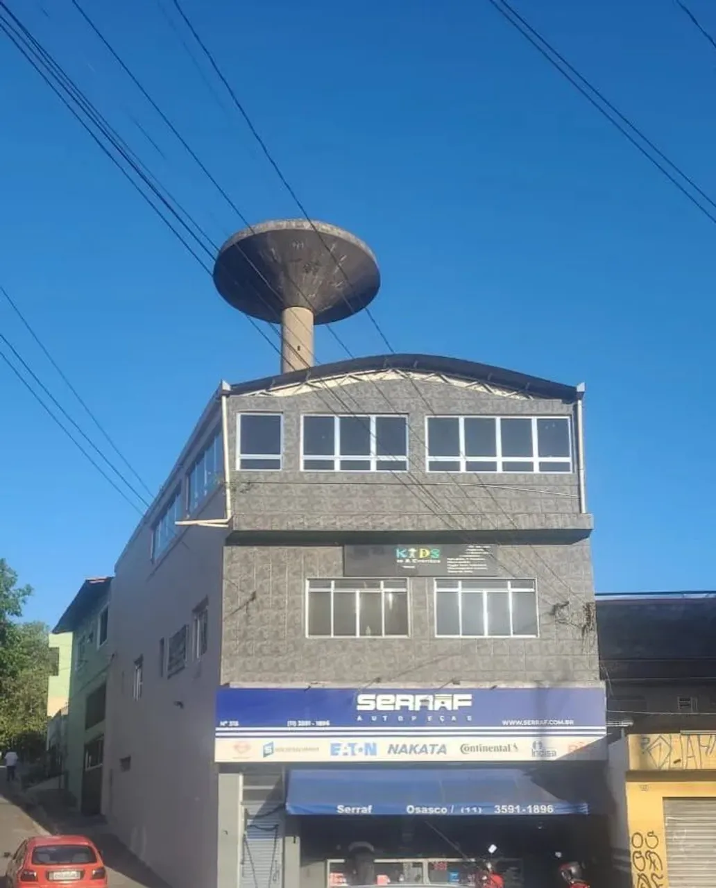 Imóvel para aluguel possui 237 metros quadrados em Santo Antônio - Osasco - SP