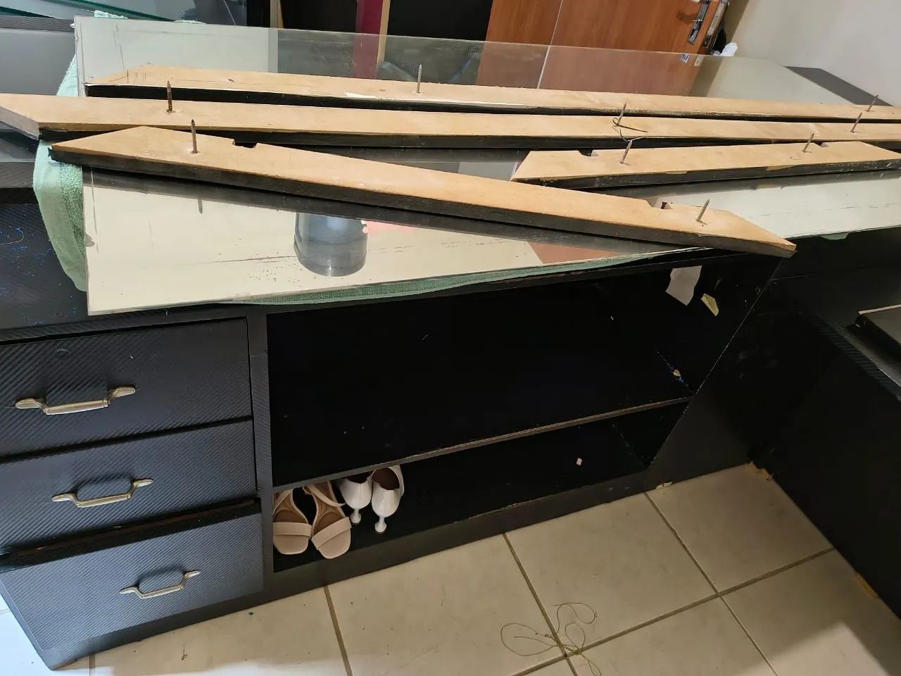 Móveis de Loja para Roupas + 2 Manequins - Imbuia 100% MDF - Foto 5