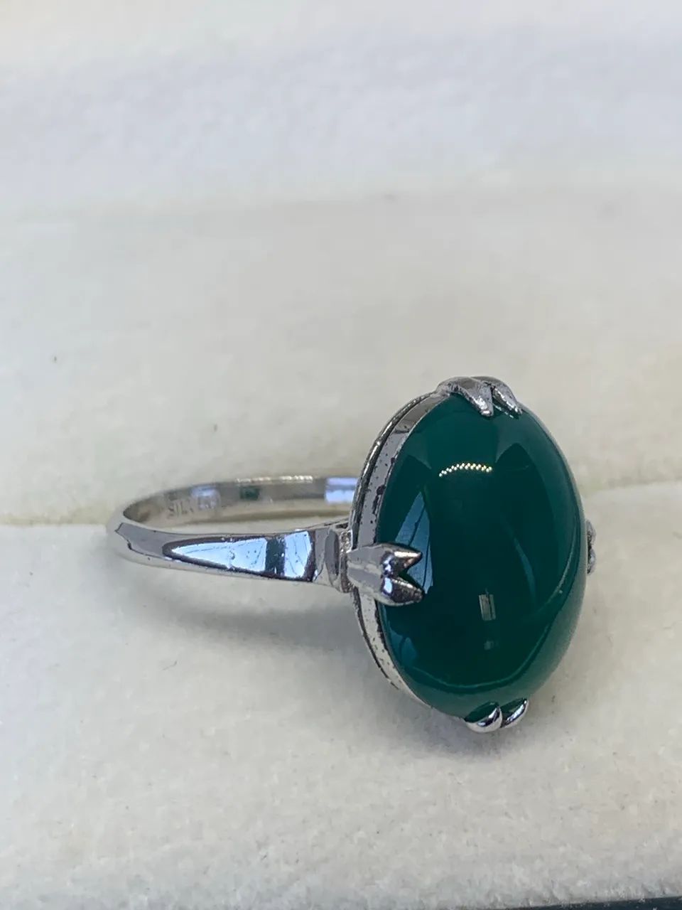 lindo anel de prata com pedra verde aro 14 - Foto 4