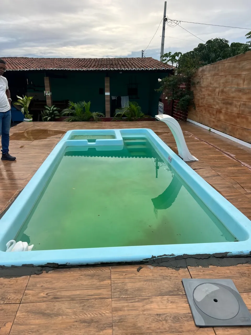 PISCINA COM SPA 6 x 2,5 x 1,40