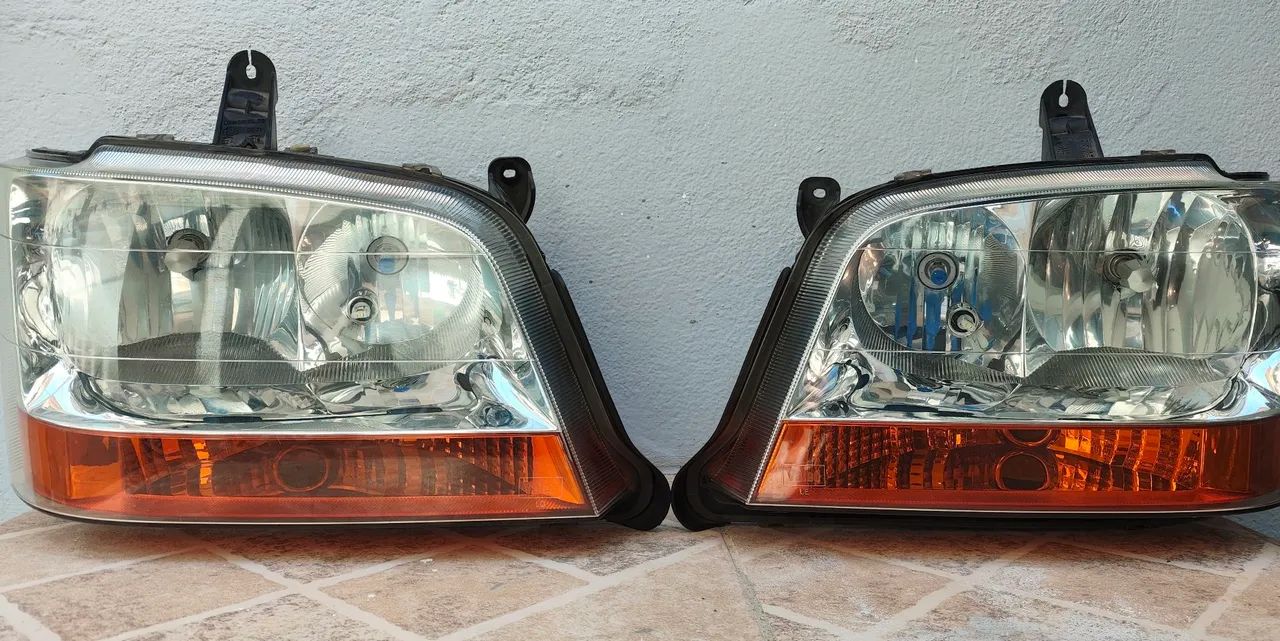 Faróis Blazer/S10 originais de fábrica 