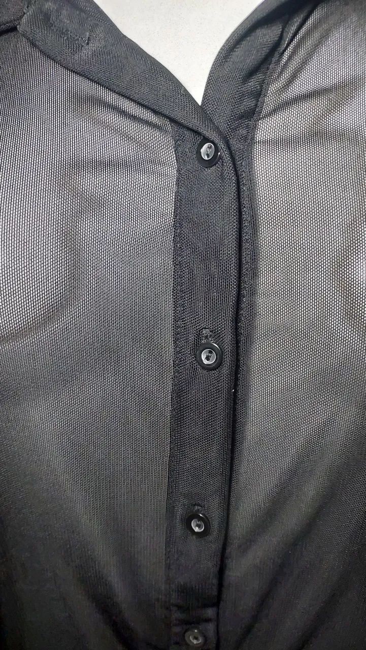 Camisa de tule preta transparente GG - Foto 2