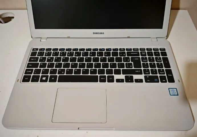 Notebook Samsung Core i5 8250u 8Ger 3.4Ghz - 8Gb DDR4 - 256Gb SSD - Tela15.6" - Foto 3