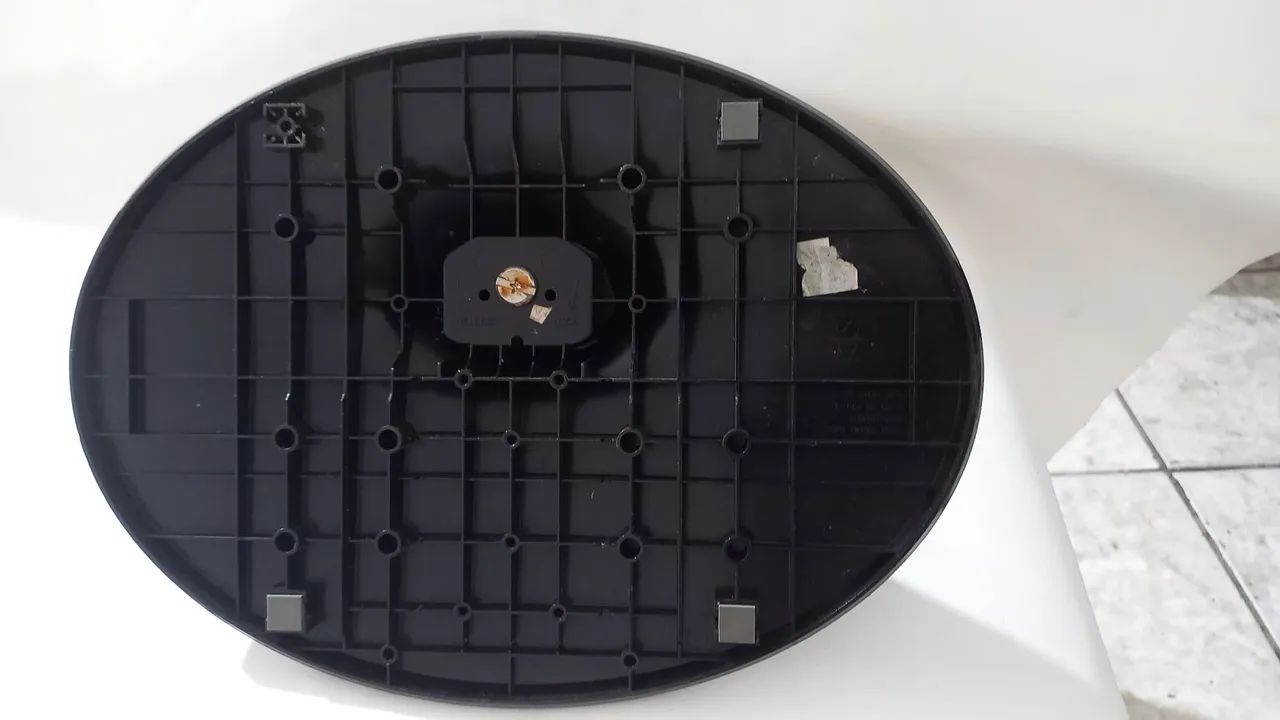 Base da tv samsung LT24B350-LB - Foto 4
