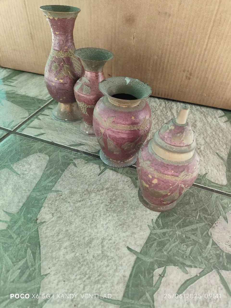 Conjunto de 4 vasos metal  - Foto 2