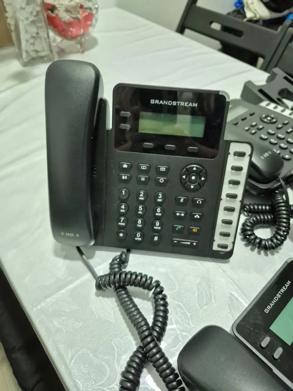 Kit Telefone IP Grandstream GXP1630 HD - 3 Linhas, PoE, Display LCD, Profissional - Foto 3