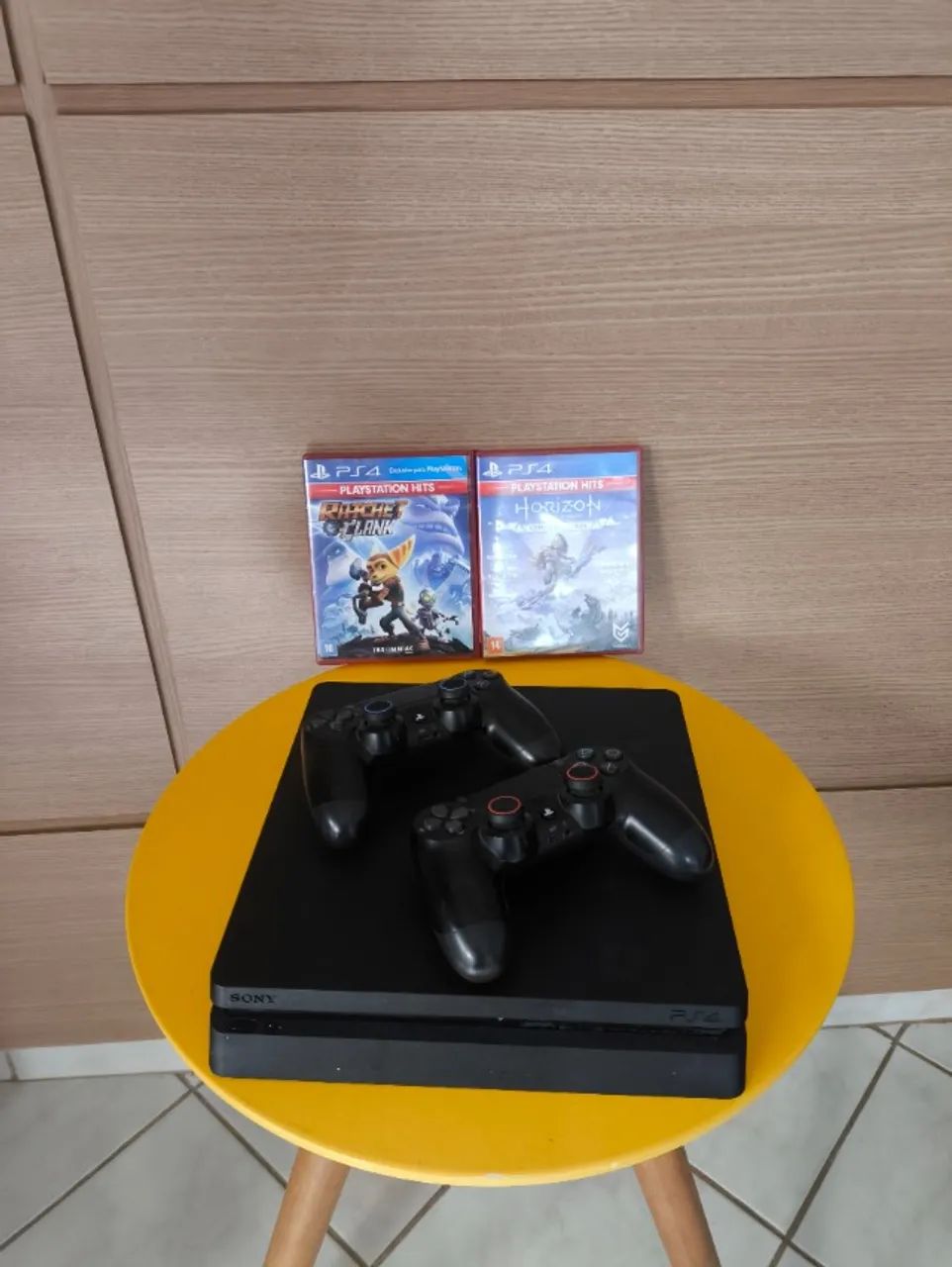 PS4 mais 2 jogos