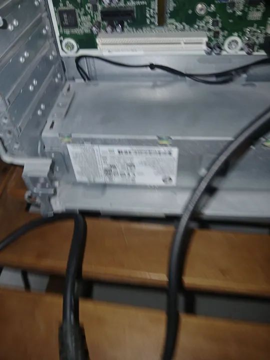 Fonte com 300w e selo 80 plus gold 