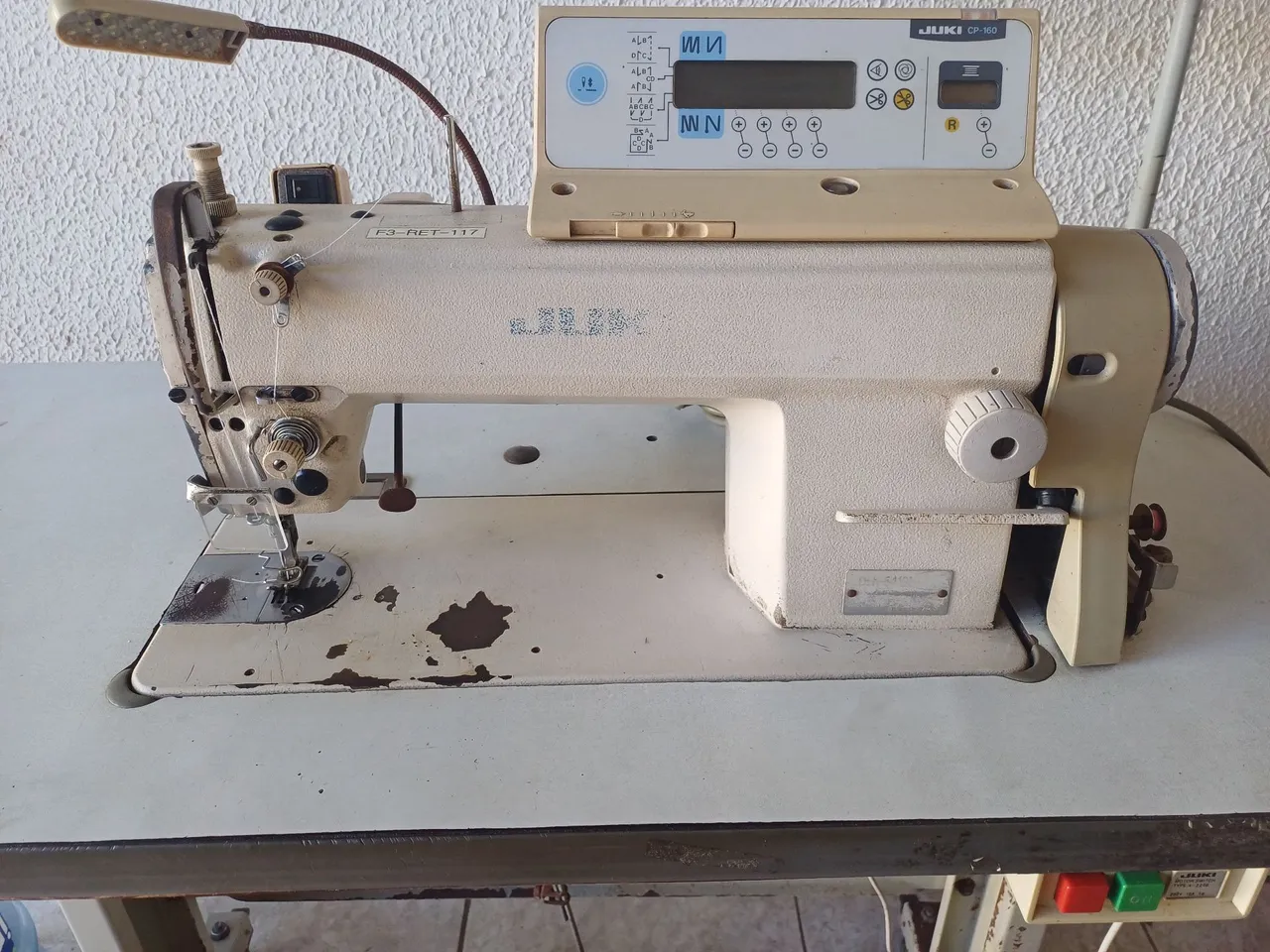 Máquina de Costura Industrial Juki CP-160