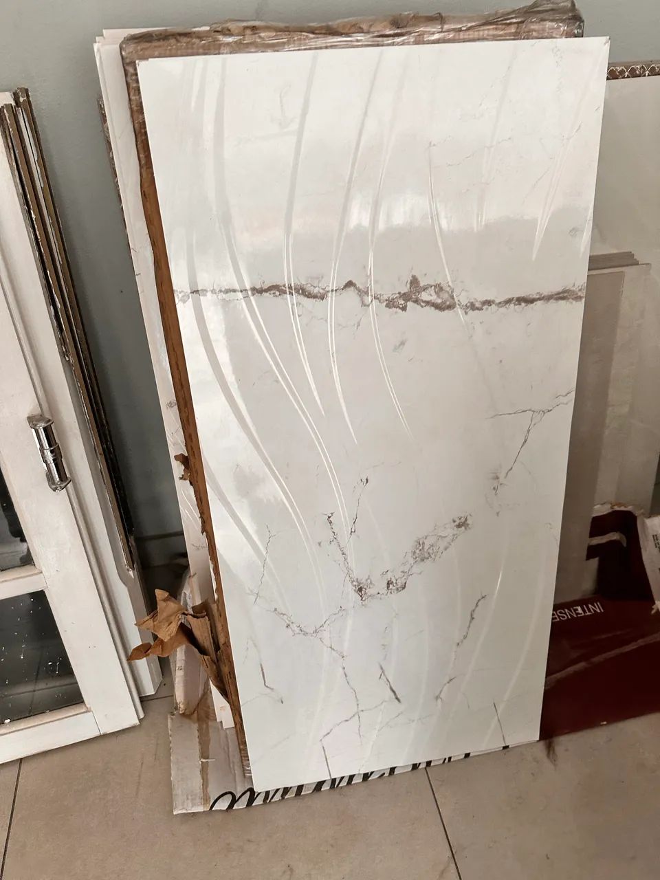 REVESTIMENTO A 43.2X91 MONOTON VENATINO ONDAS - CEUSA - Foto 3