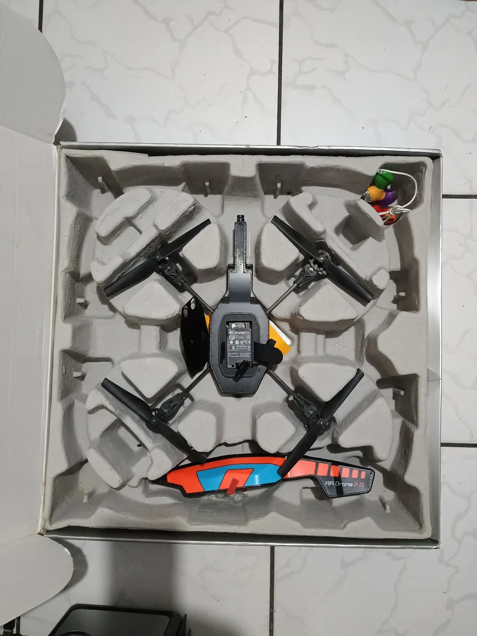 Drone Parrot AR.Drone 2.0 - Novo na Caixa