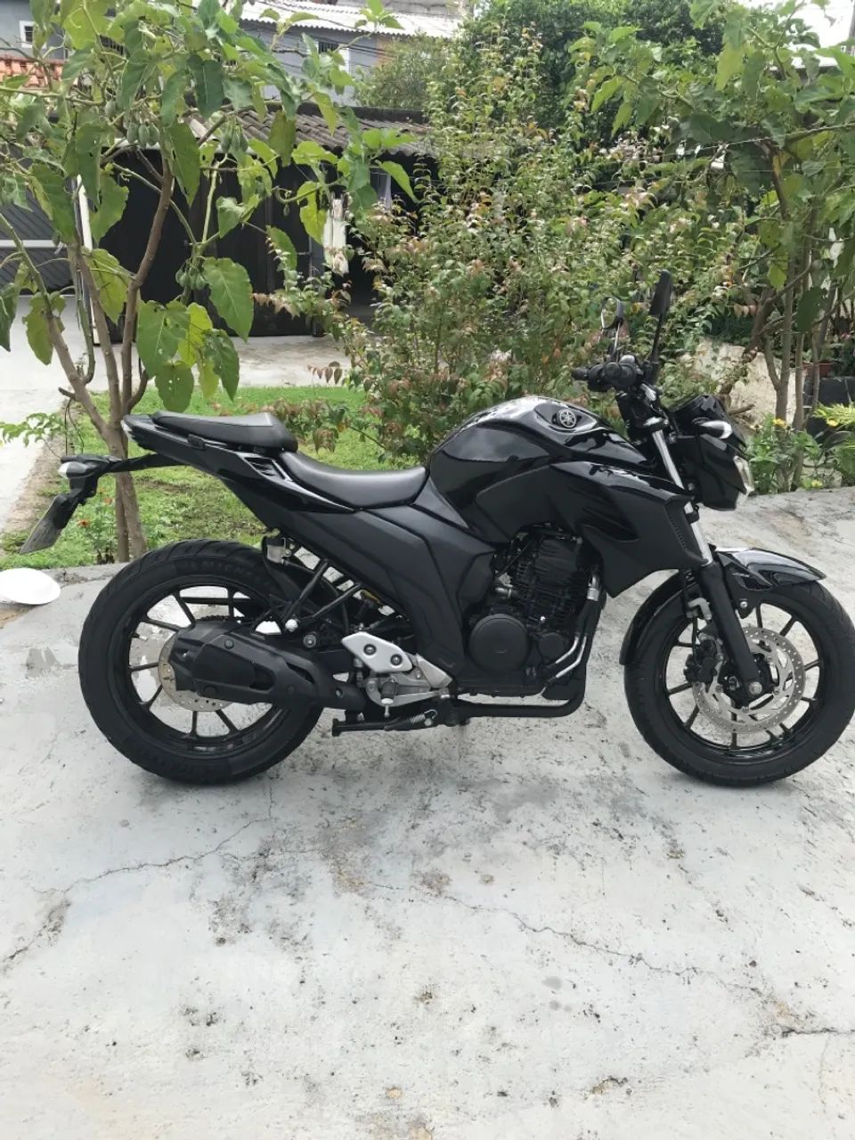 Yamaha Fz25 impecável! Troco por menor valor ! 