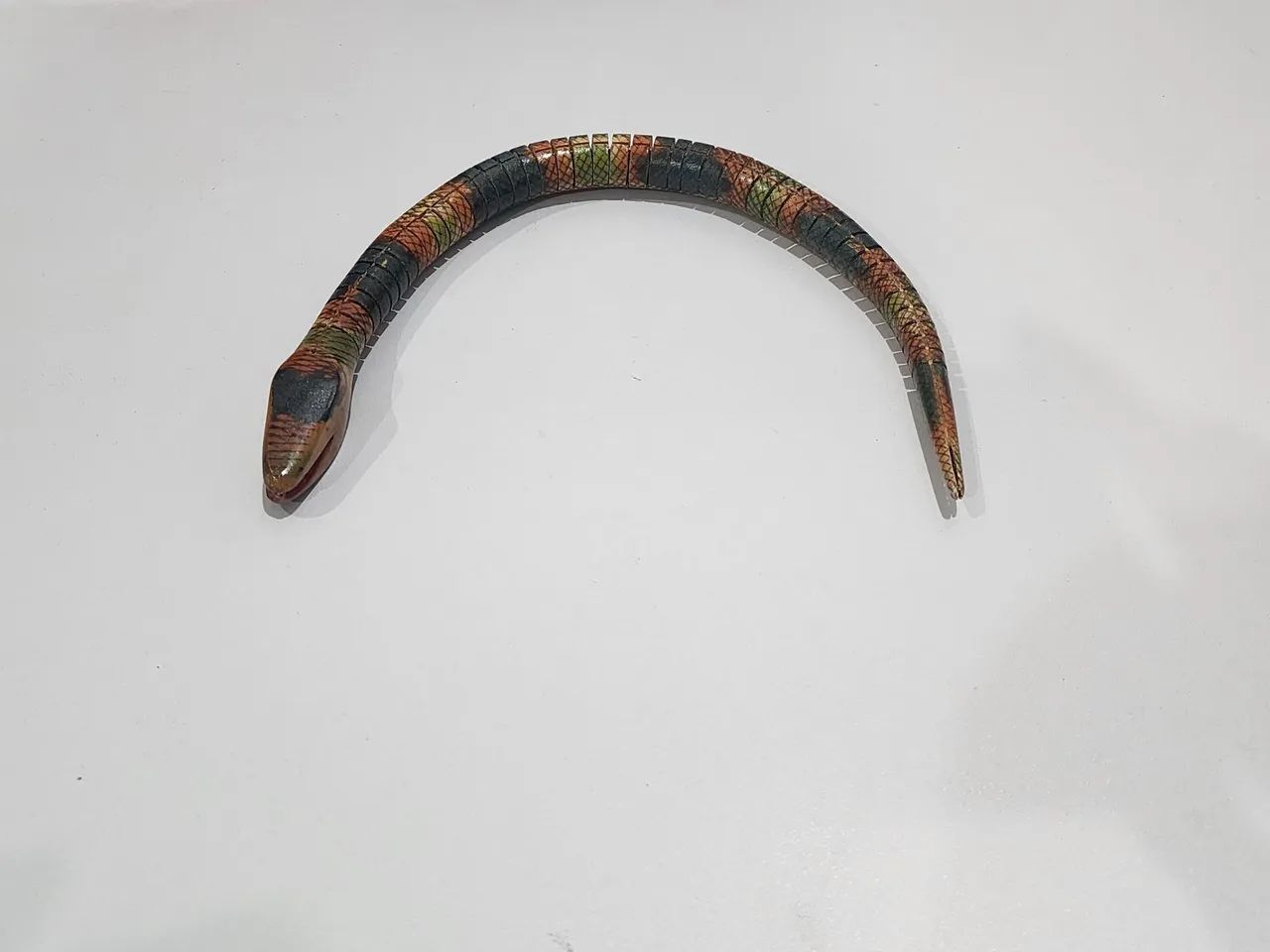 Cobra articulada de madeira 35cm