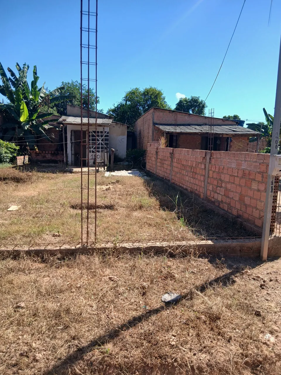 Casa toda na alvenaria e cerâmica