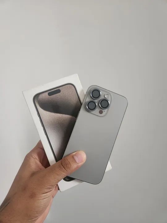 Caixa iphone 15 pro  - Foto 2