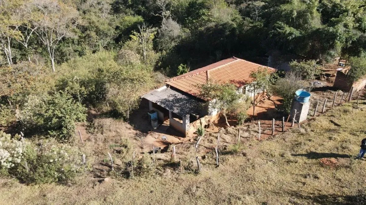 Fazenda / Sítios / Chácaras com 3 quartos à venda em Itaguara
