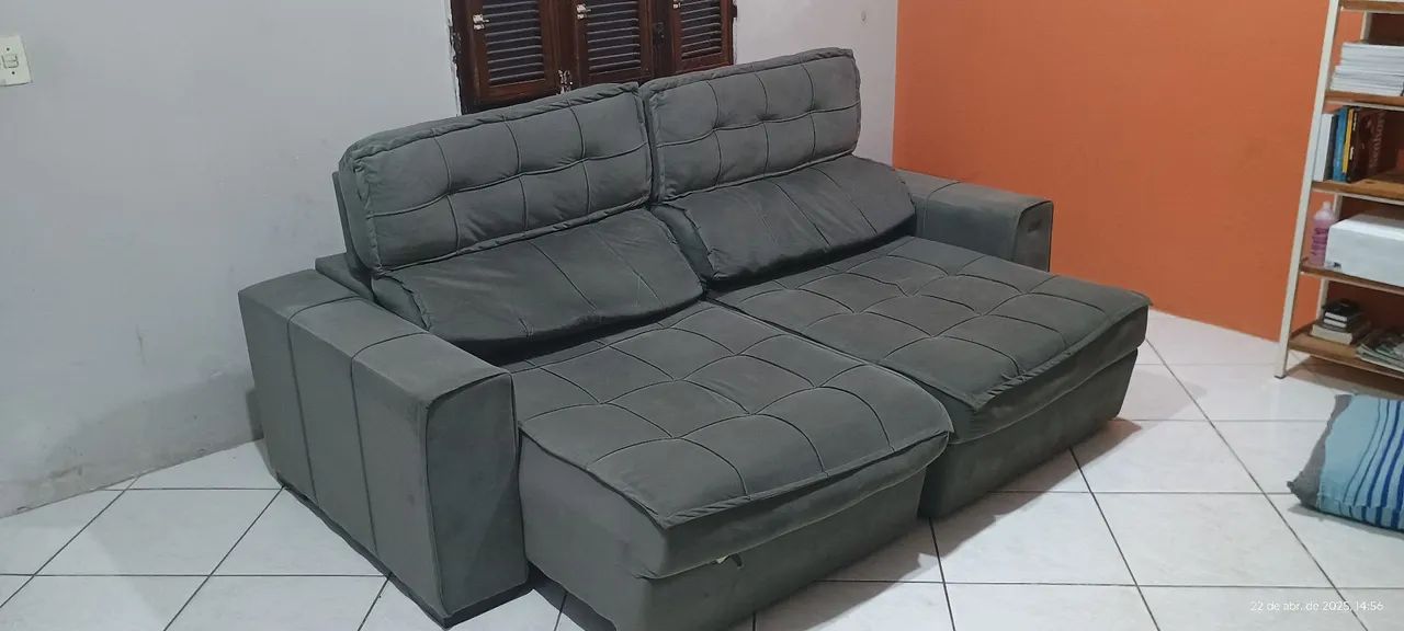 Sofá Retrátil 4 Lugares Cinza - Foto 2