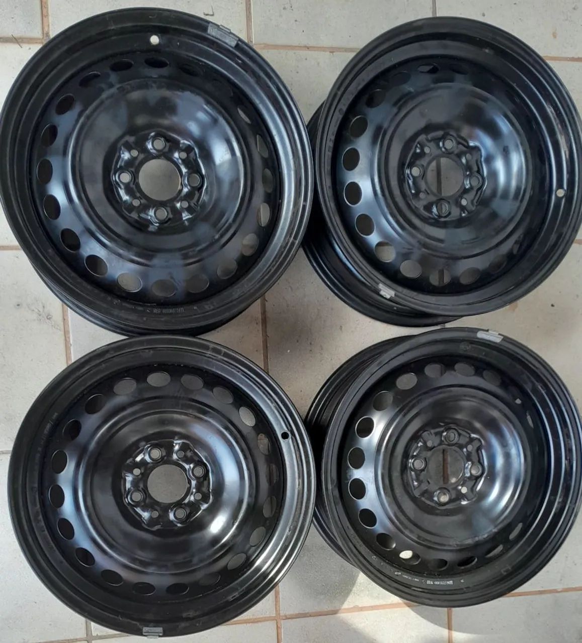 Rodas.4 fiat aro 16 palio uno argo mobi strada fiorino Grand Siena cronos punto  idea  - Foto 2
