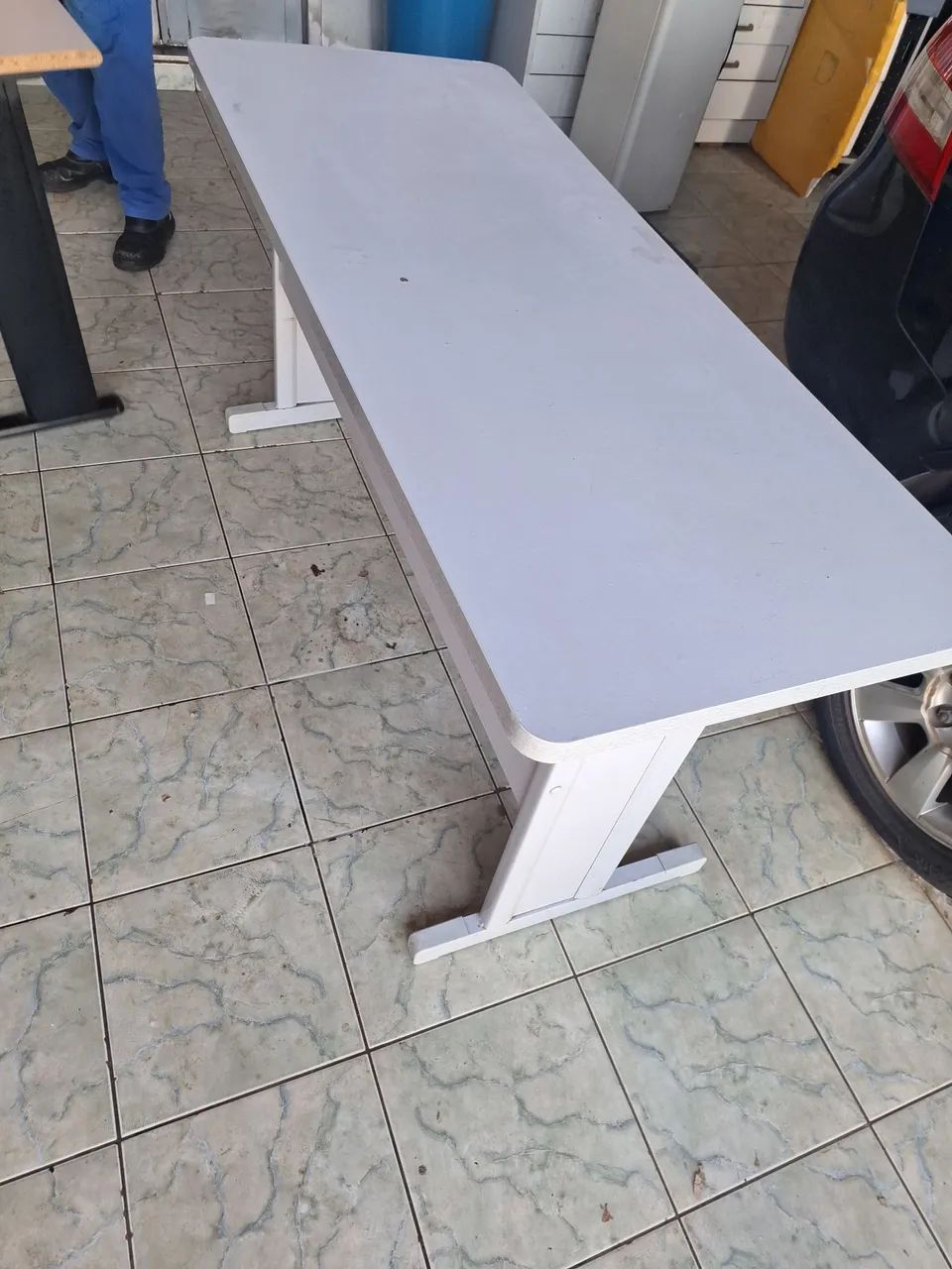 Mesa de escritório branca - Foto 3