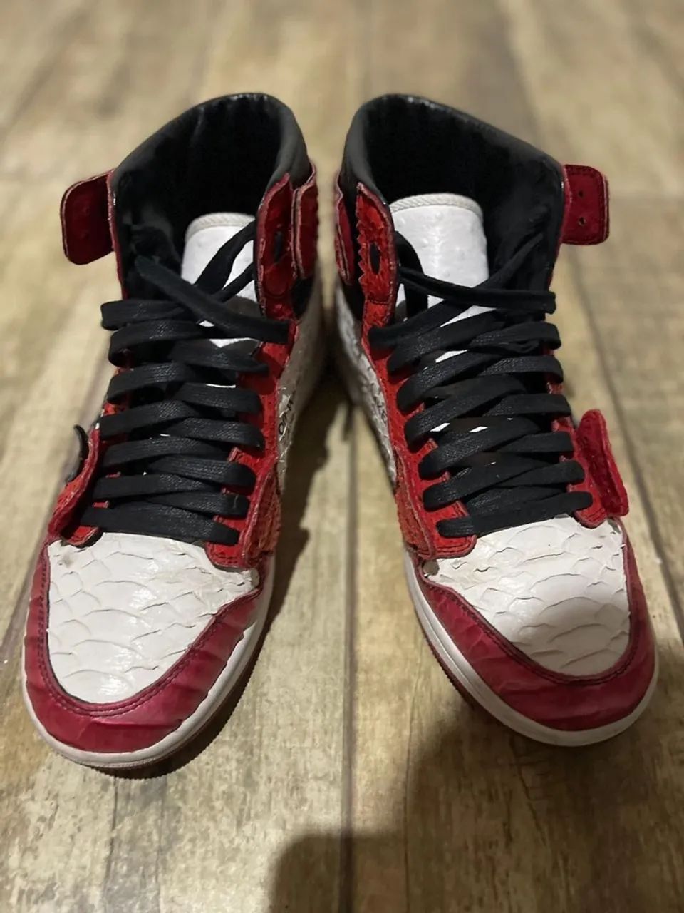 Tênis Nike Air Jordan 1 Off-White - Foto 4